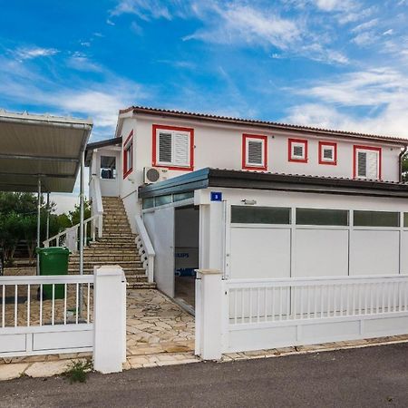 Apartments Gogoljak Вир Екстериор снимка