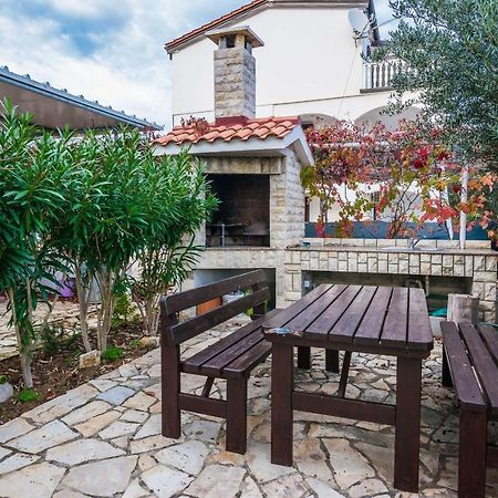 Apartments Gogoljak Вир Екстериор снимка
