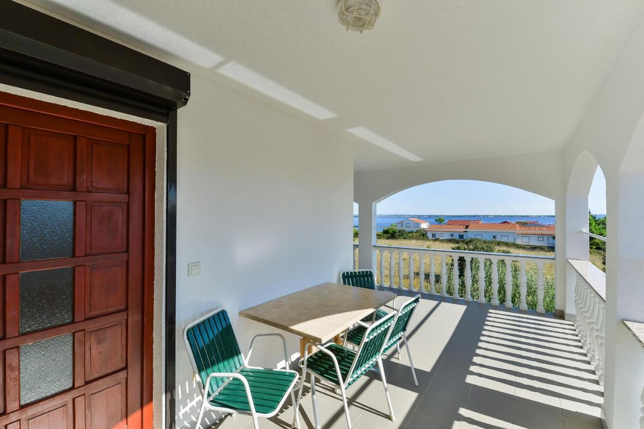 Apartments Gogoljak Вир Екстериор снимка