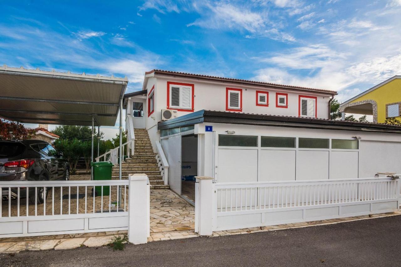 Apartments Gogoljak Вир Екстериор снимка