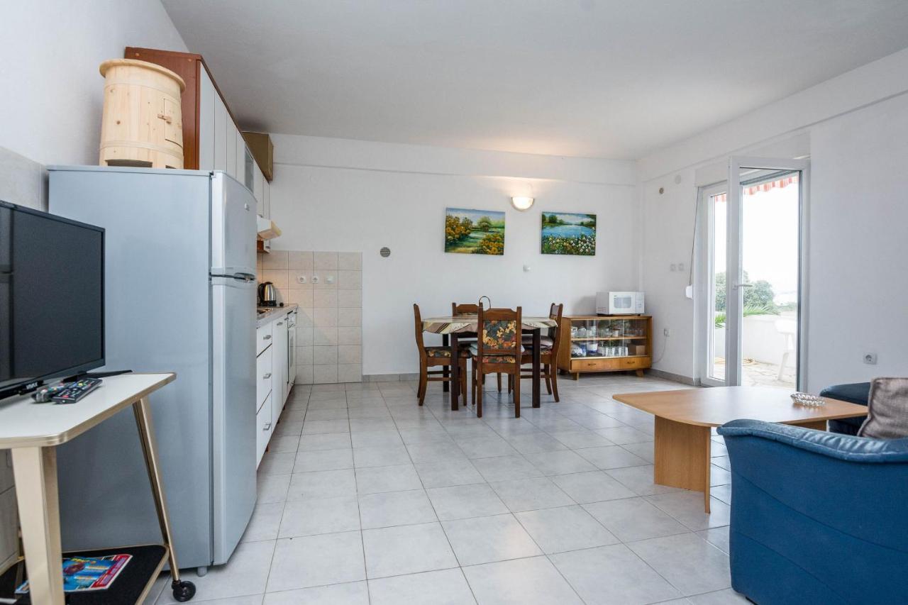 Apartments Gogoljak Вир Екстериор снимка